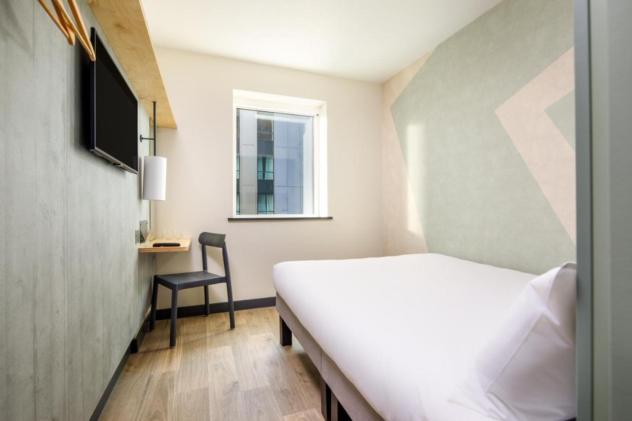 Ibis Budget Manchester Airport T2 Hale (Greater Manchester) Exterior foto