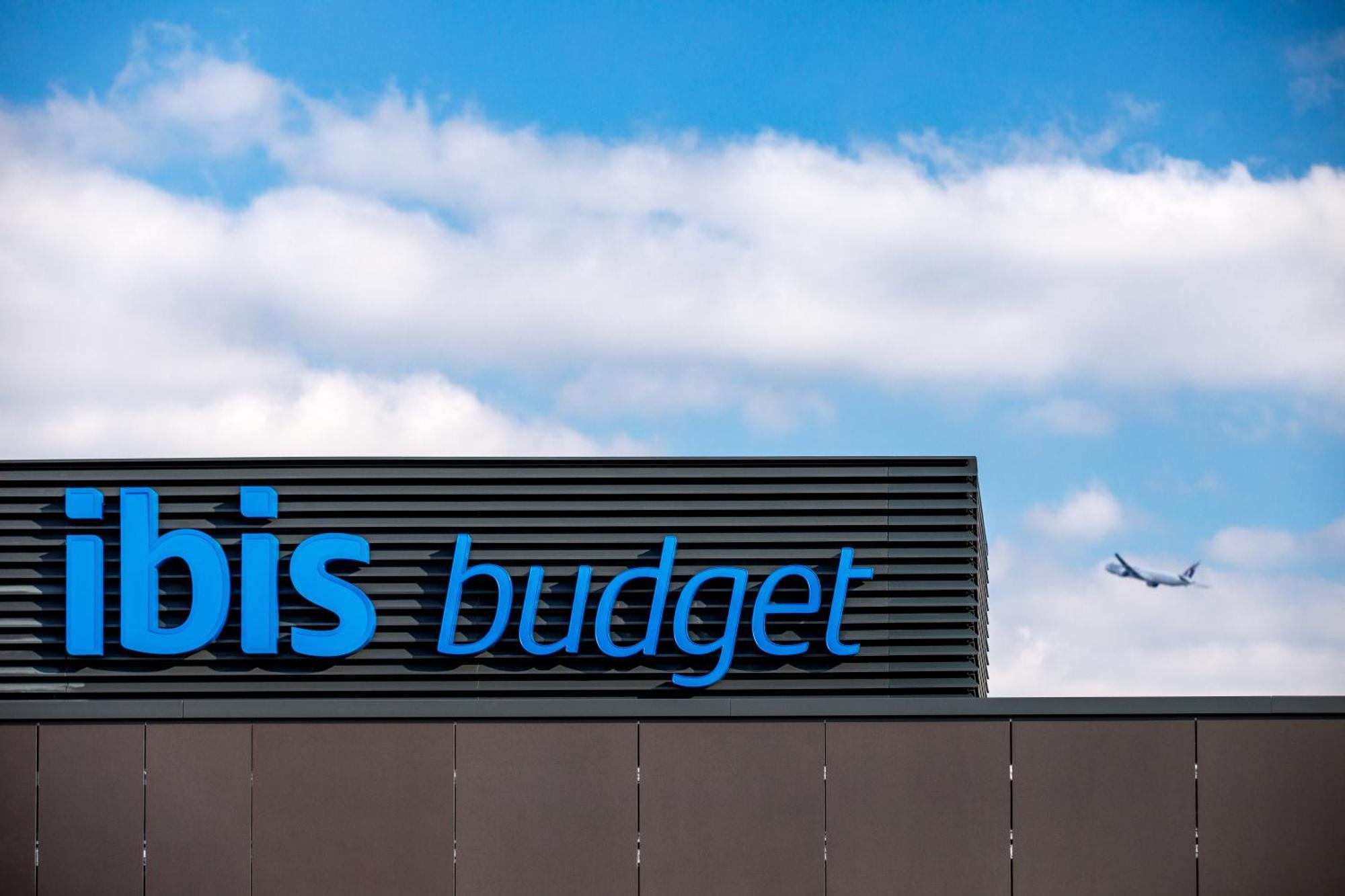 Ibis Budget Manchester Airport T2 Hale (Greater Manchester) Exterior foto