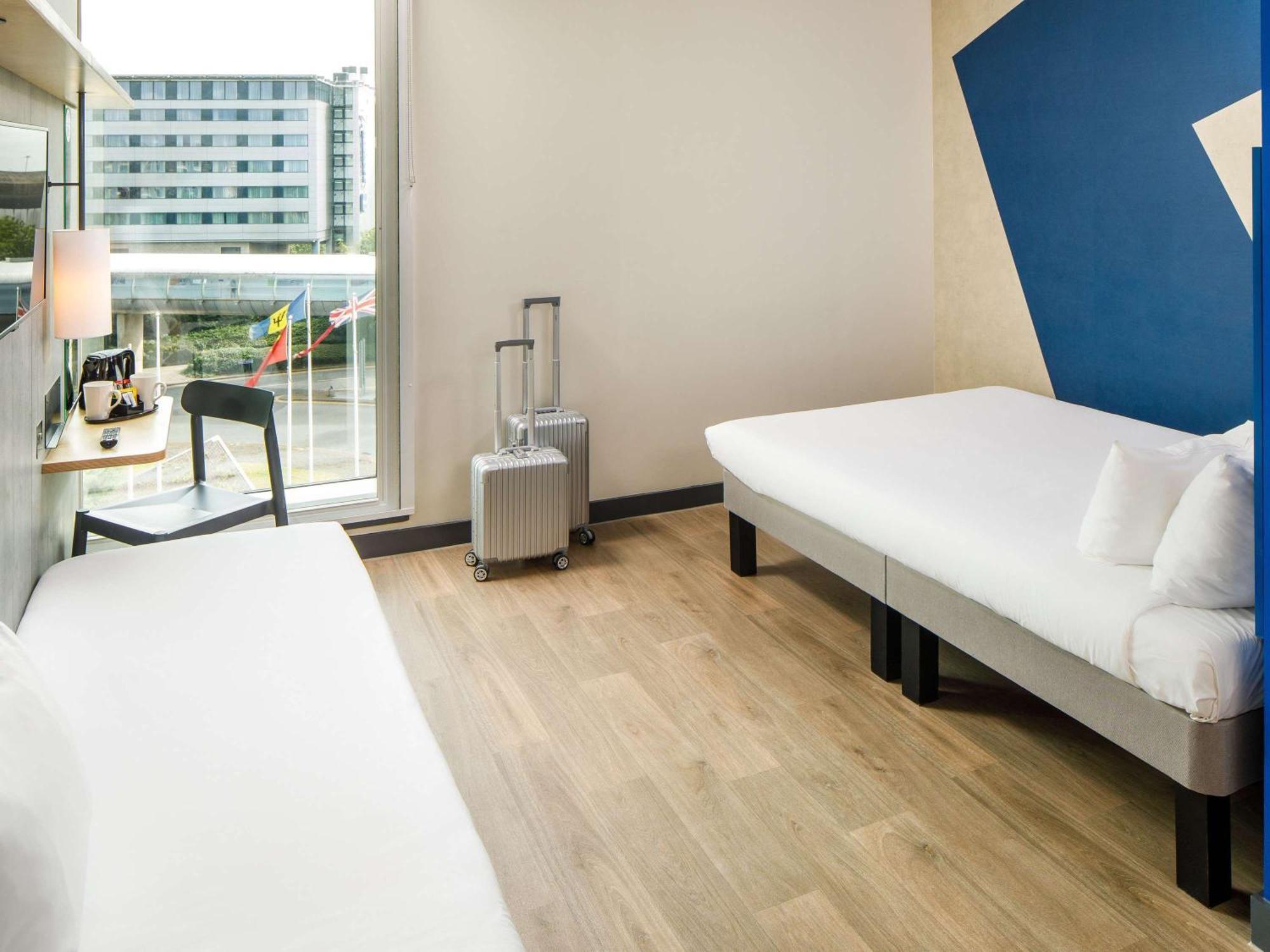 Ibis Budget Manchester Airport T2 Hale (Greater Manchester) Exterior foto